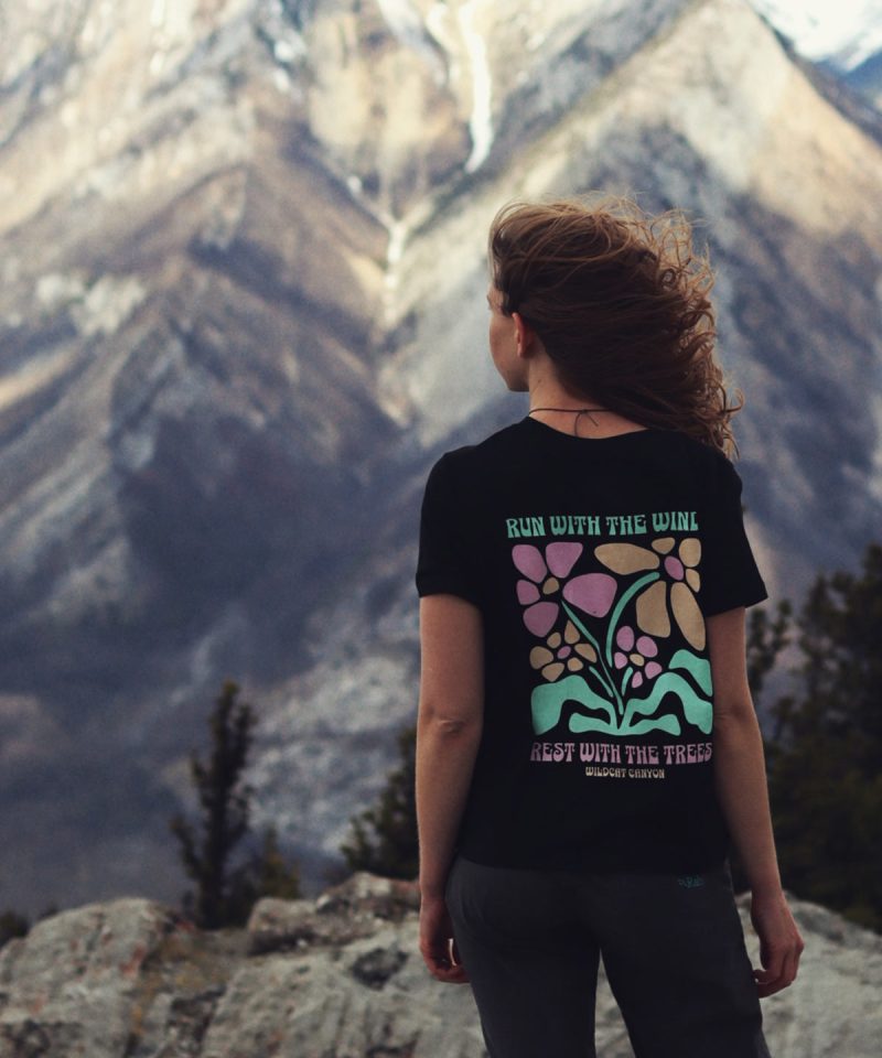 Alternative view of Run With The Wind 1 – Women's Organic Cotton T-Shirt